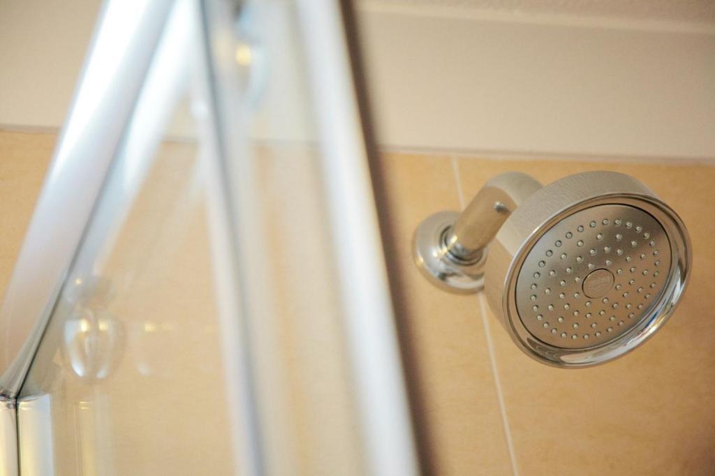 Caledonia Hotel Rosyth Δωμάτιο φωτογραφία