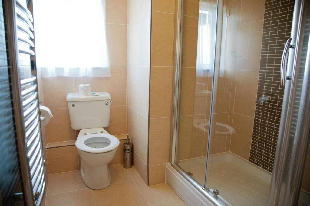 Caledonia Hotel Rosyth Δωμάτιο φωτογραφία