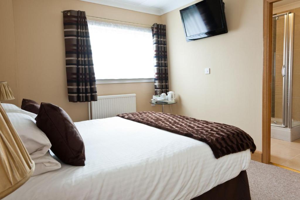 Caledonia Hotel Rosyth Δωμάτιο φωτογραφία